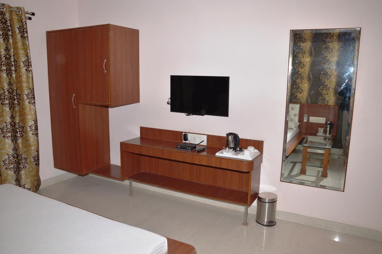 Hotel Panigrahan Біканер Екстер'єр фото